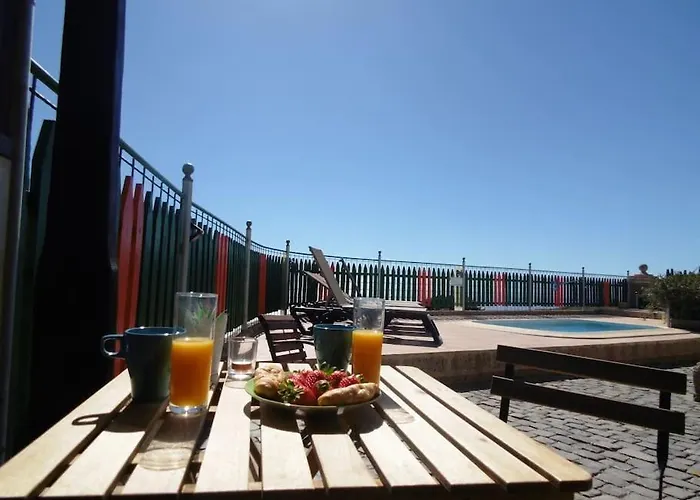 Con Piscina Privada Hébergement de vacances